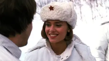 Backdrop to the movie "Spies Like Us" #698386