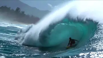 Backdrop to the movie "Blue Crush" #1631073