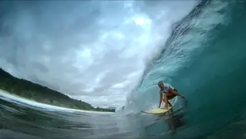 Backdrop to the movie "Blue Crush" #1631076