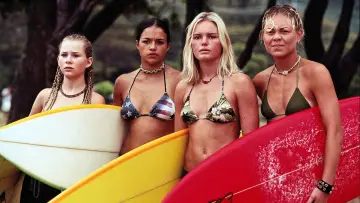 Backdrop to the movie "Blue Crush" #310547