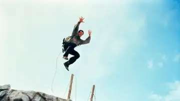 Backdrop to the movie "Cliffhanger" #1800068