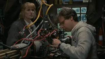 Backdrop to the movie "Honey, I Shrunk the Kids" #971445