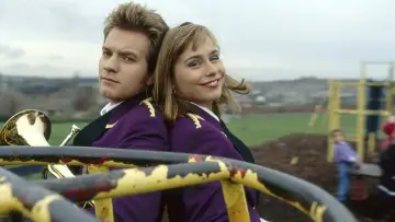 Backdrop to the movie "Brassed Off" #1059305