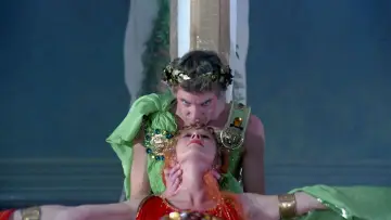 Backdrop to the movie "Caligula" #653190
