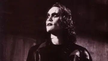 Backdrop to the movie "The Crow" #677031