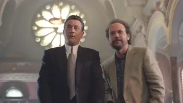 Backdrop to the movie "Analyze This" #1732937