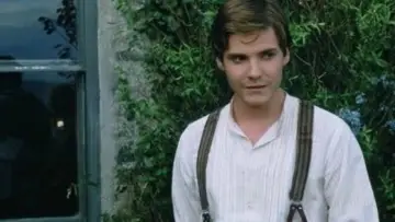 Backdrop to the movie "Ladies in Lavender" #1081986