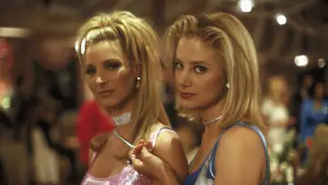 Backdrop to the movie "Romy and Michele