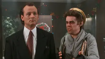 Backdrop to the movie "Scrooged" #1629193