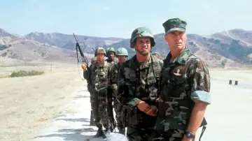 Backdrop to the movie "Heartbreak Ridge" #866680