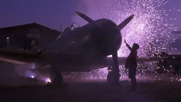 Backdrop to the movie "Empire of the Sun" #1645396