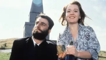 Backdrop to the movie "My Left Foot: The Story of Christy Brown" #390717