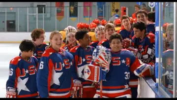 Backdrop to the movie "D2: The Mighty Ducks" #1049809