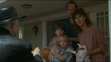Backdrop to the movie "Poltergeist II: The Other Side" #873438