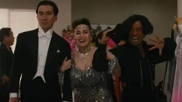 Backdrop to the movie "Shall We Dance?" #619539