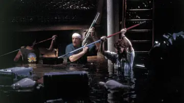 Backdrop to the movie "DeepStar Six" #382091