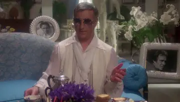 Backdrop to the movie "La Cage aux Folles II" #1639175