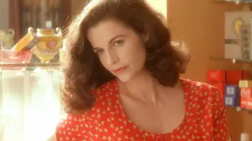 Backdrop to the movie "The Hairdresser