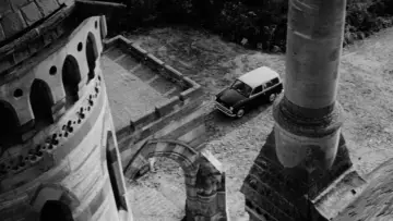 Backdrop to the movie "The Haunting" #903566