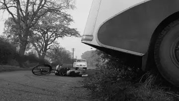 Backdrop to the movie "Village of the Damned" #234128