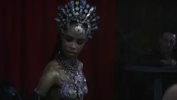 Backdrop to the movie "Queen of the Damned" #305380