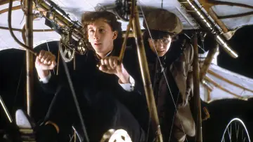 Backdrop to the movie "Young Sherlock Holmes" #740145