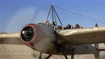 Backdrop to the movie "The Flight of the Phoenix" #397146