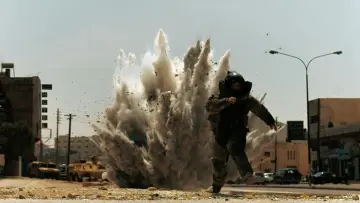 Backdrop to the movie "The Hurt Locker" #667015