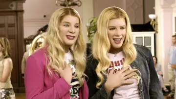 Backdrop to the movie "White Chicks" #1826263