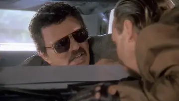 Backdrop to the movie "Cop & ½" #452259