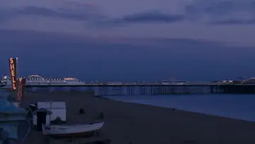 Backdrop to the movie "Angus, Thongs and Perfect Snogging" #1027538