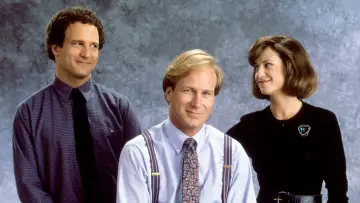 Backdrop to the movie "Broadcast News" #995798