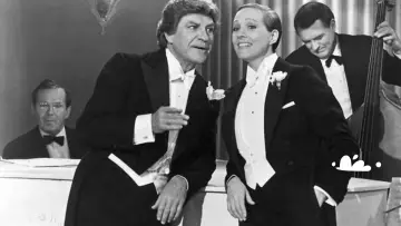 Backdrop to the movie "Victor/Victoria" #741446