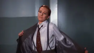 Backdrop to the movie "Victor/Victoria" #972823