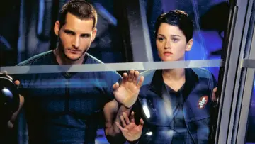 Backdrop to the movie "Supernova" #1013693