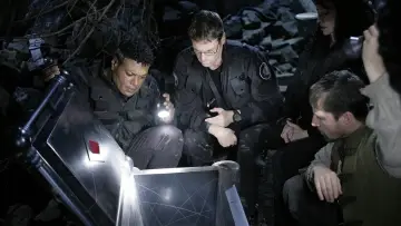 Backdrop to the movie "Stargate: The Ark of Truth" #239705