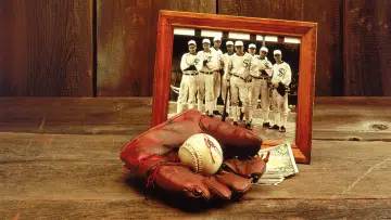 Backdrop to the movie "Eight Men Out" #1633685