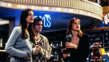Backdrop to the movie "Empire Records" #1800612