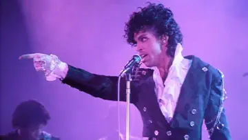 Backdrop to the movie "Purple Rain" #945279