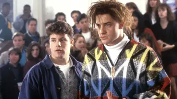 Backdrop to the movie "Encino Man" #893027