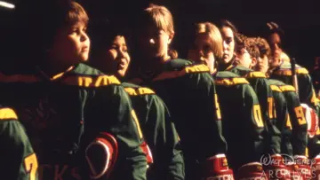 Backdrop to the movie "The Mighty Ducks" #889533
