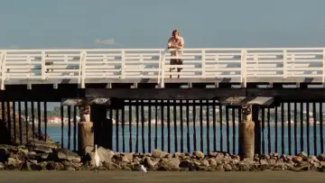 Backdrop to the movie "Aquamarine" #1580907