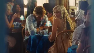 Backdrop to the movie "Aquamarine" #1580929