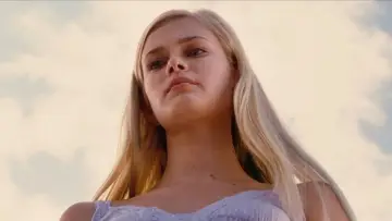 Backdrop to the movie "Aquamarine" #1580947