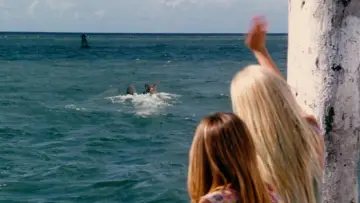 Backdrop to the movie "Aquamarine" #1580966