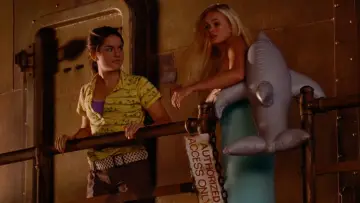 Backdrop to the movie "Aquamarine" #1580985