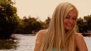 Backdrop to the movie "Aquamarine" #1580995