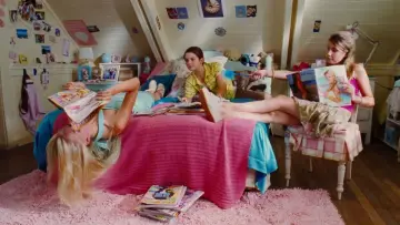 Backdrop to the movie "Aquamarine" #1581003