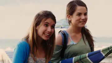 Backdrop to the movie "Aquamarine" #1581061