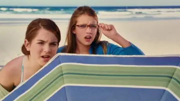 Backdrop to the movie "Aquamarine" #1581064